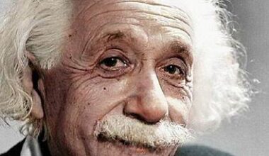 Albert Einstein Biography